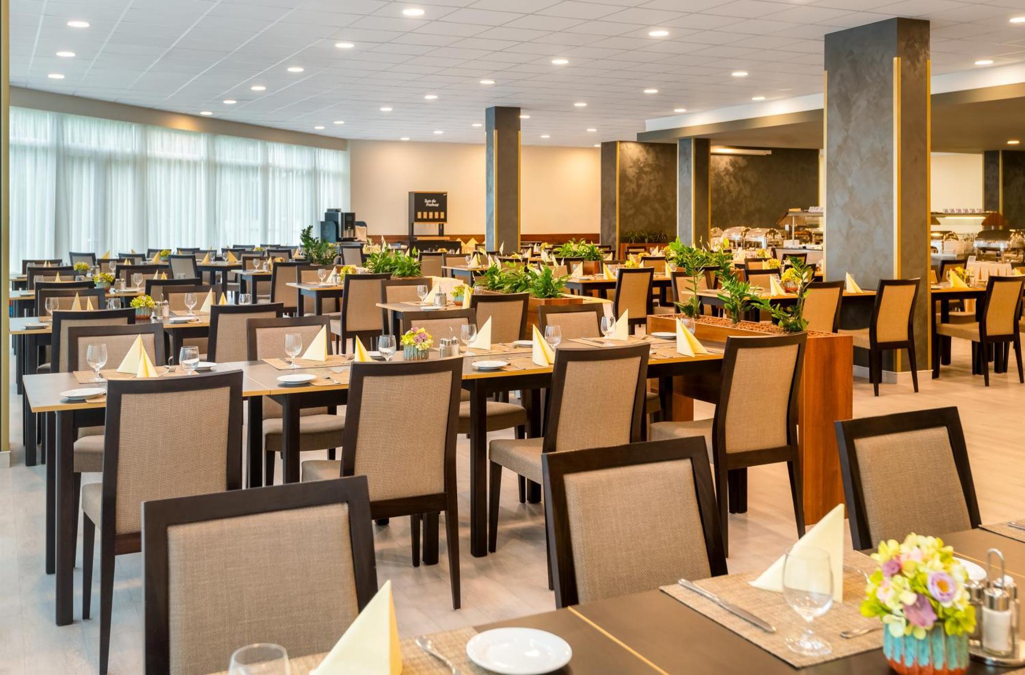 Hunguest Szeged - Ex Forras Hotell Exteriör bild